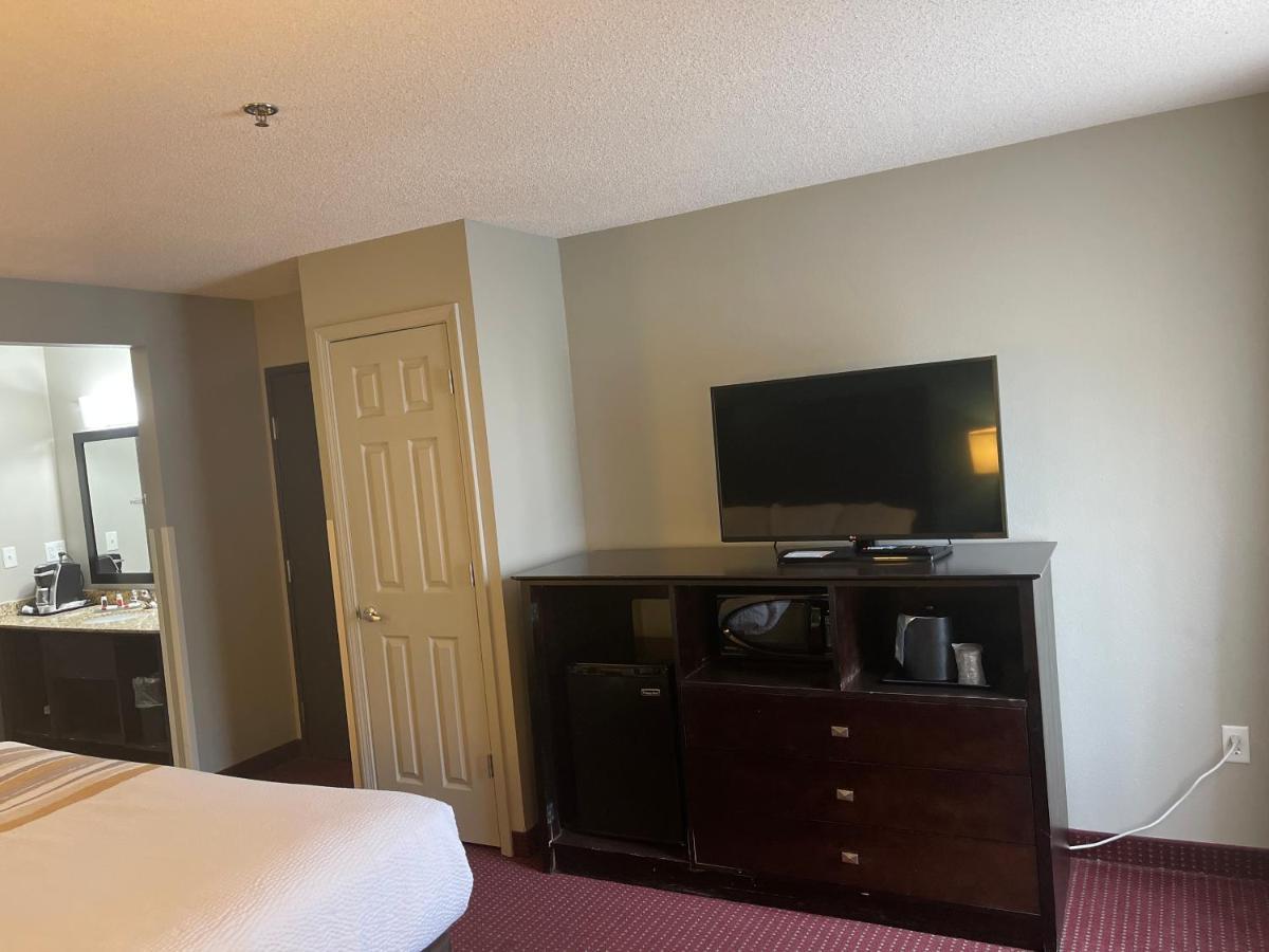 La Quinta By Wyndham O'Fallon, Il - St. Louis Экстерьер фото